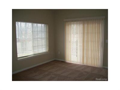 1422 Crimson Walled Lake, MI 48390