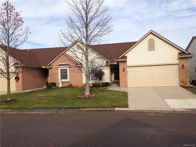 2113 Maplehurst Dr
