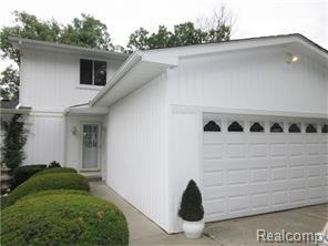 1565 Andover Cir