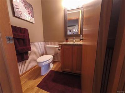 2310 Chief Wixom, MI 48393