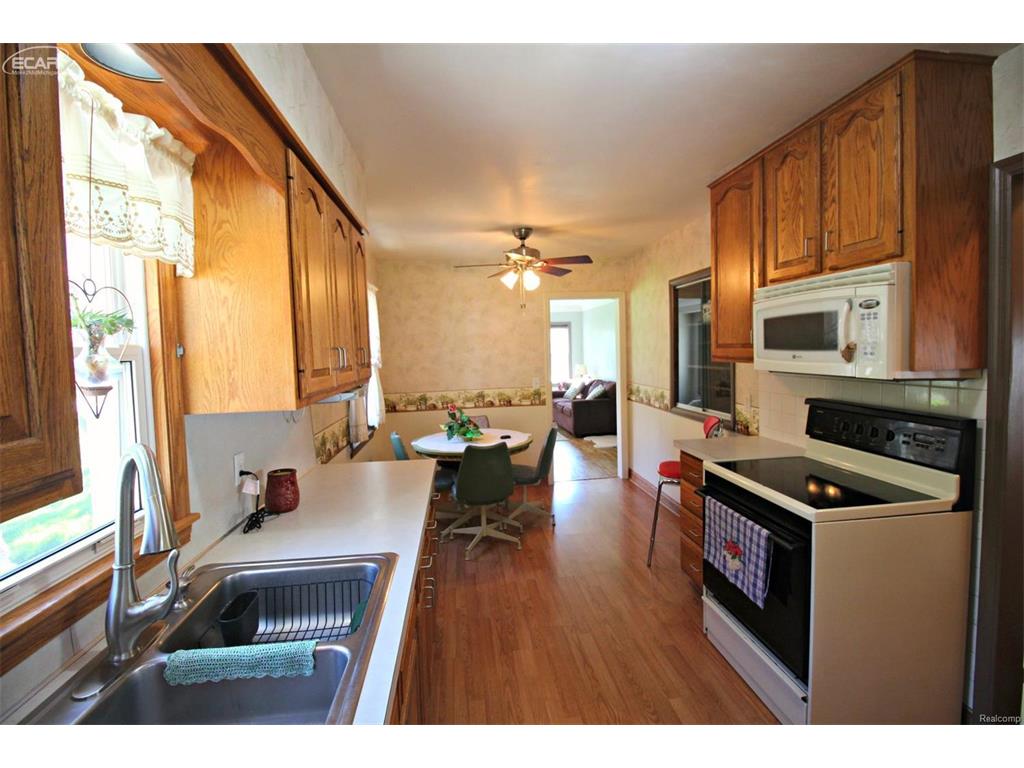 13665 Tuscola
