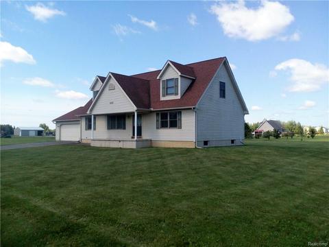 225 N Doran Rd