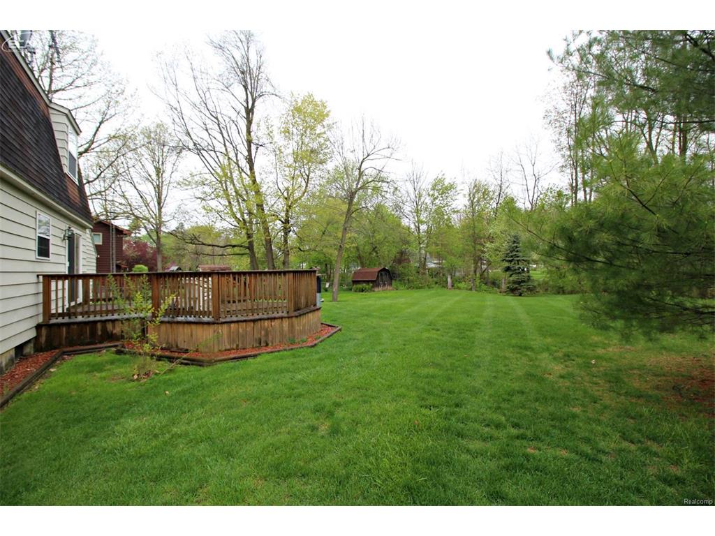 295 North Dr