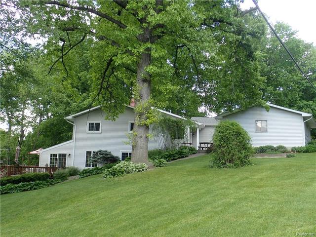 118 Mozart Ave