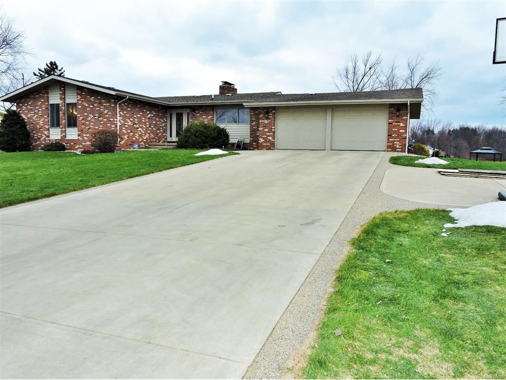 1190 N Hickory Ridge Trl