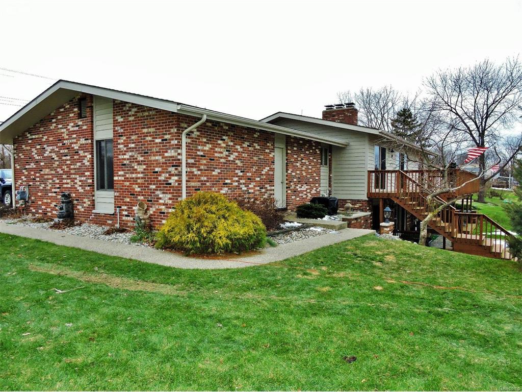 1190 N Hickory Ridge Trl