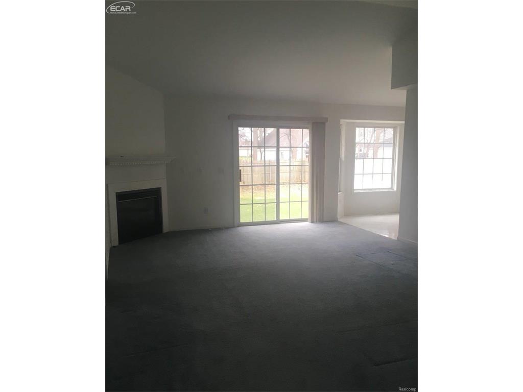 921 Worchester Dr