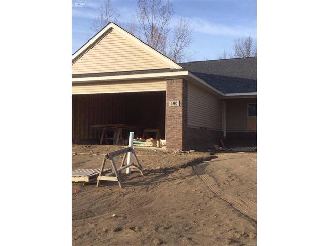 683 Shoreline Dr