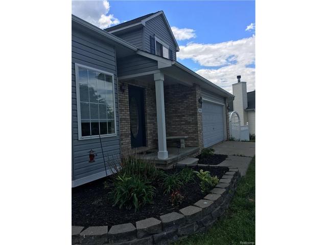 683 Shoreline Dr