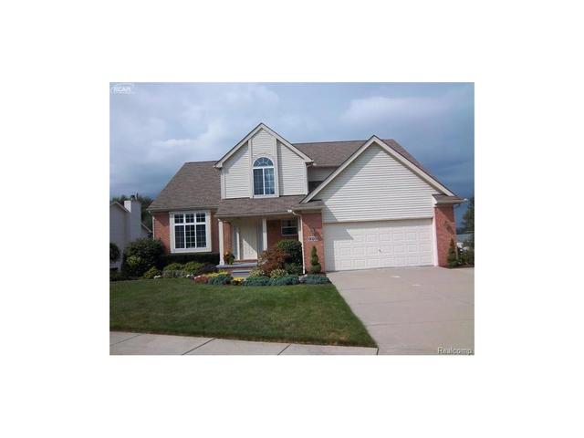 683 Shoreline Dr