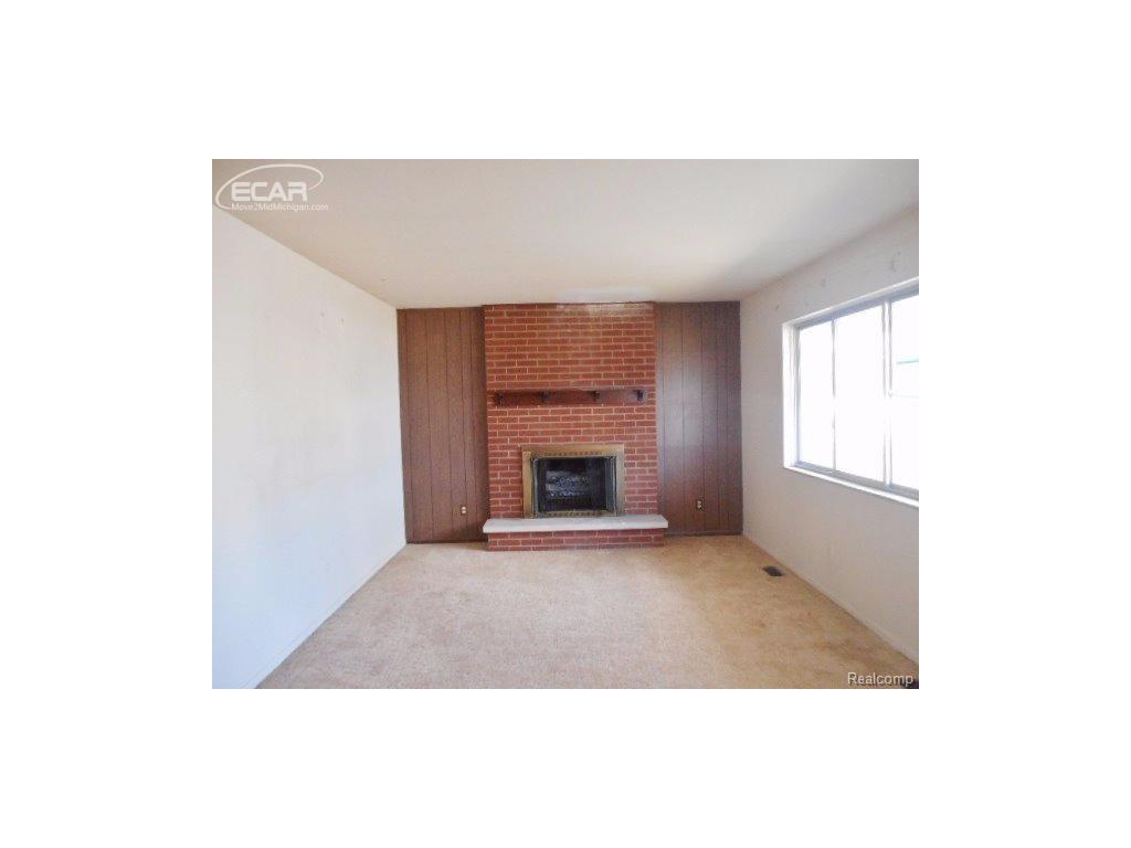 508 Deland Rd