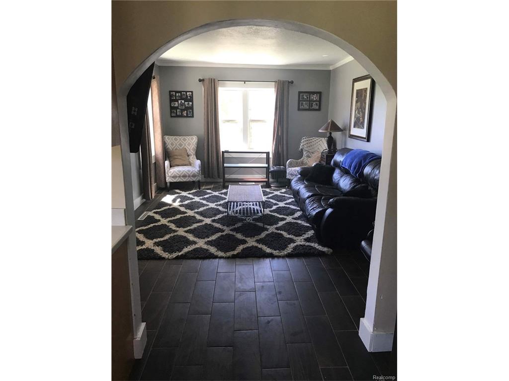 307 Sunnyside Dr