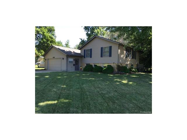 11935 Riverbend Dr