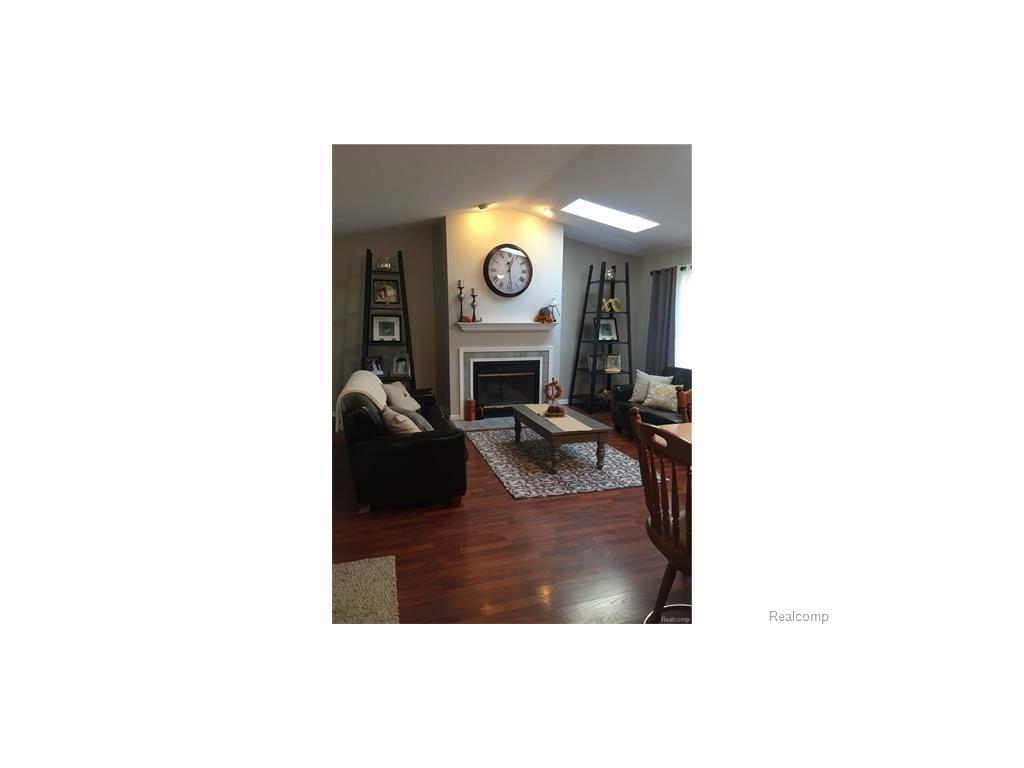 11935 Riverbend Dr