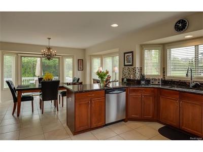 9212 Village Woods Crse, Grand Blanc MI 48439