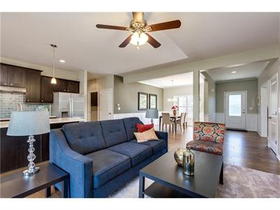 For Sale: 10224 Beacon Crse Grand Blanc, MI 48439