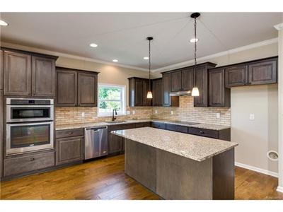 For Sale: 10260 Beacon Crse Grand Blanc, MI 48439