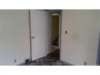 16523 Fish Lk Holly, MI 48442