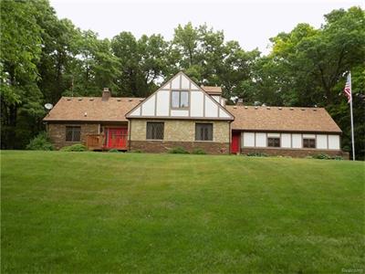 For Sale: 4650 Clyde Holly, MI 48442