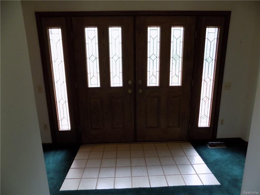 For Sale: 4650 Clyde Rd Holly, MI 48442