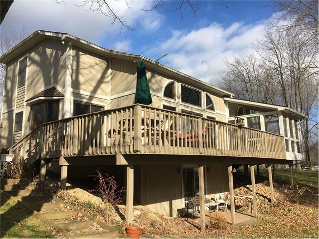20155 Tipsico Lake Rd