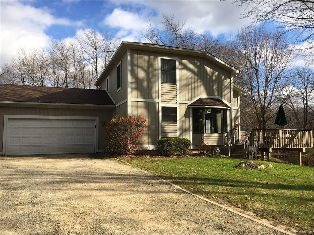 20155 Tipsico Lake Rd
