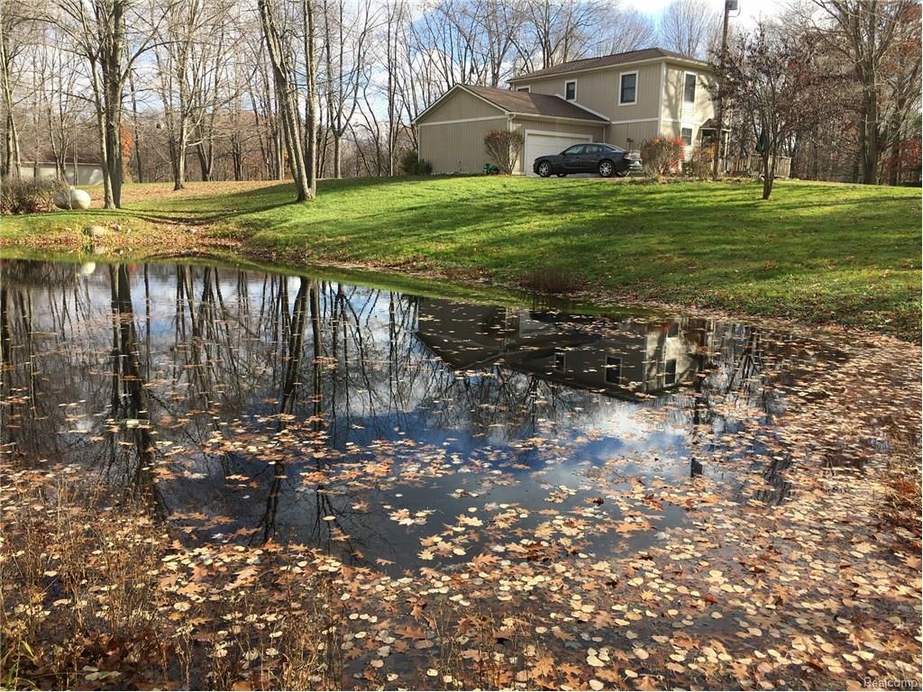 20155 Tipsico Lake Rd