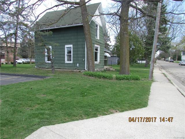 128 Fox St