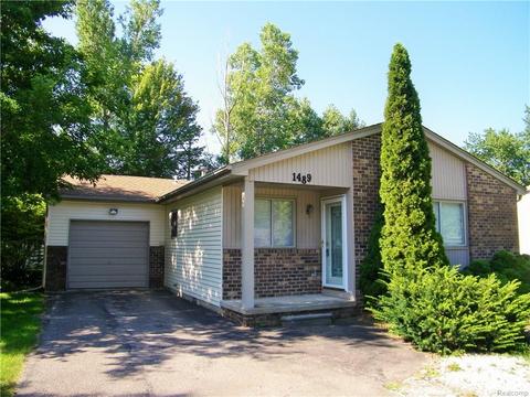 1879 Mayfield Rd