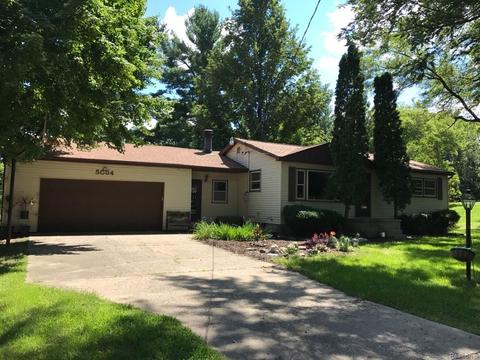 7175 Birchwood Dr