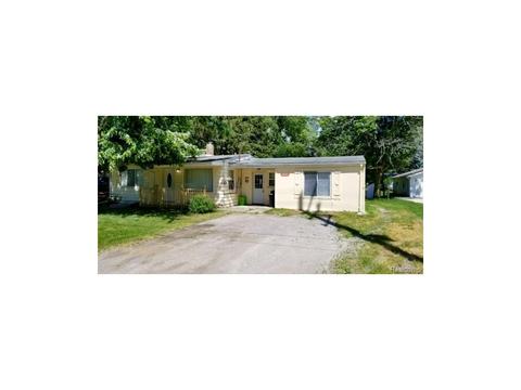 7175 Birchwood Dr