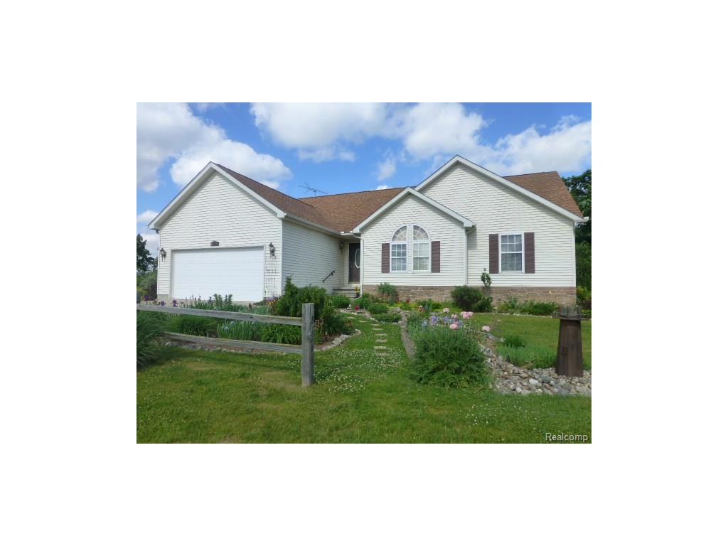 For Sale: 5878 Cobblestone Dr North Branch, MI 48461