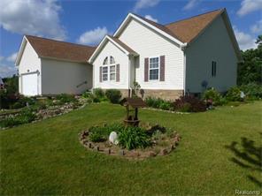 For Sale: 5878 Cobblestone Dr North Branch, MI 48461