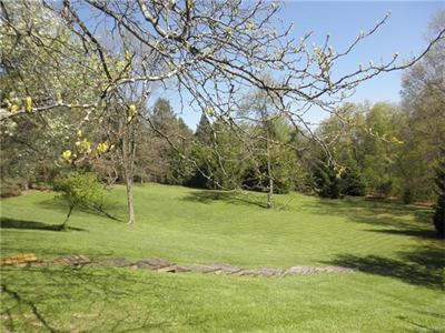4900 Hummer Lk Ortonville, MI 48462