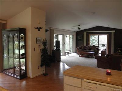 4900 Hummer Lk Ortonville, MI 48462