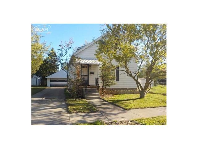 835 Bloor Ave
