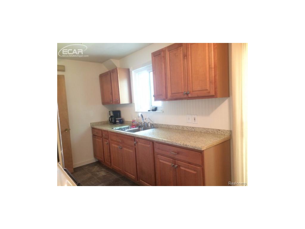 For Sale: 4075 Bristolwood Dr Flint, MI 48507