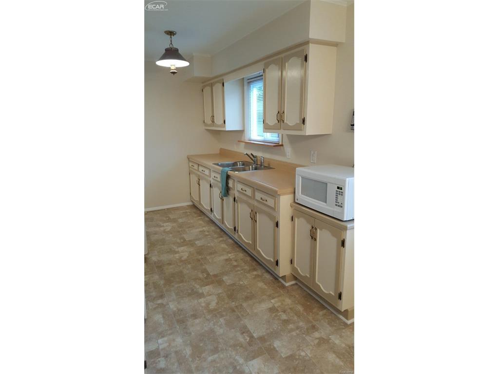 4203 Carmanwood Dr