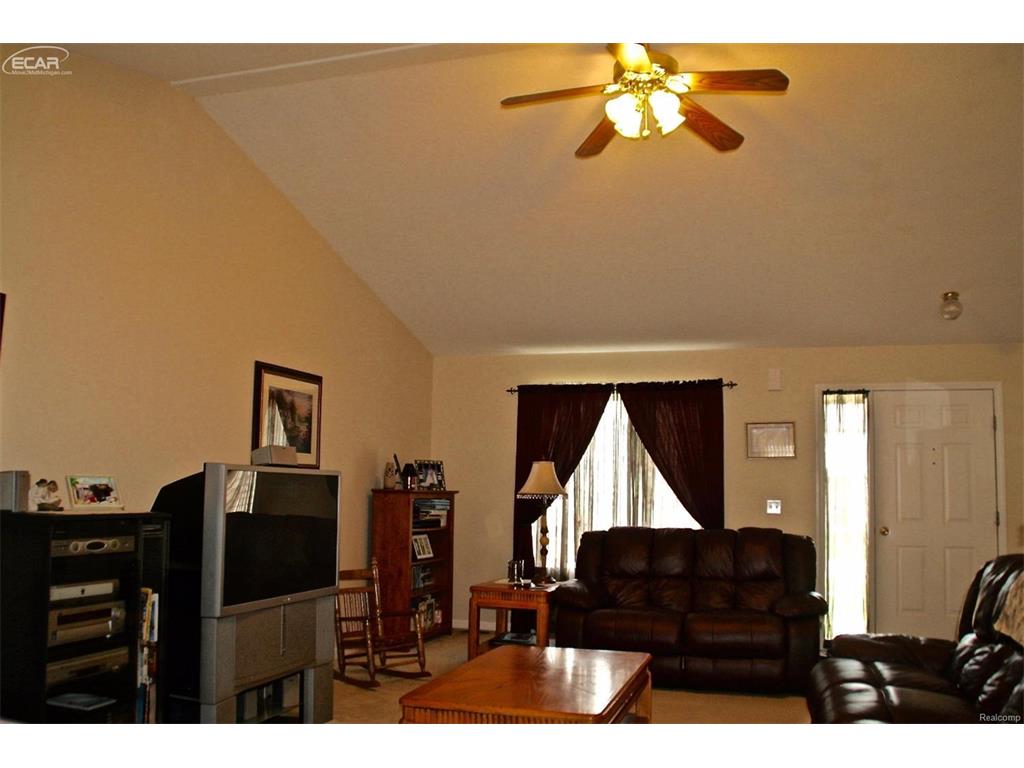 2273 Pear Tree Dr