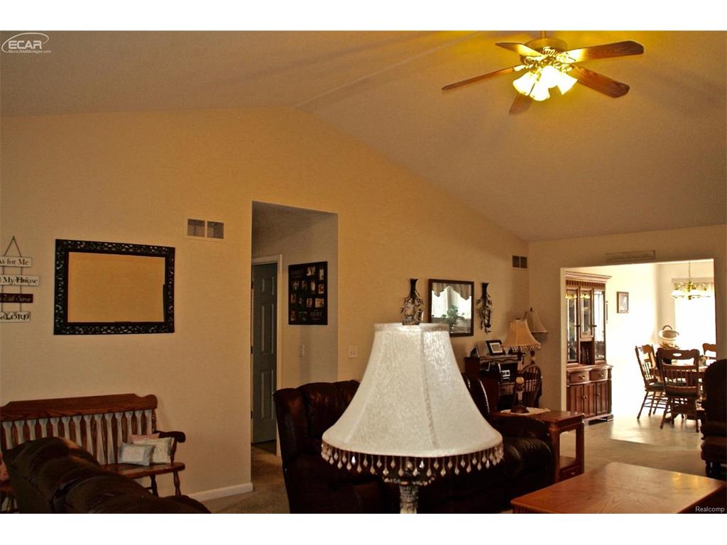 2273 Pear Tree Dr