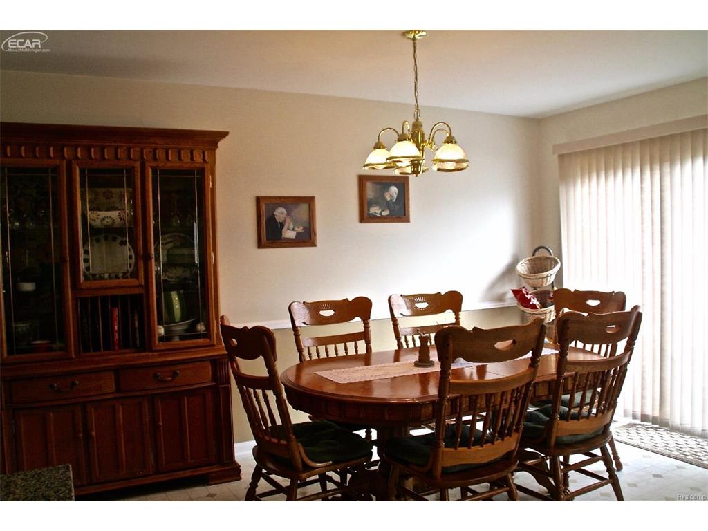 2273 Pear Tree Dr