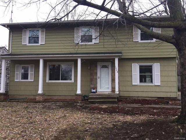 1501 Woodslea