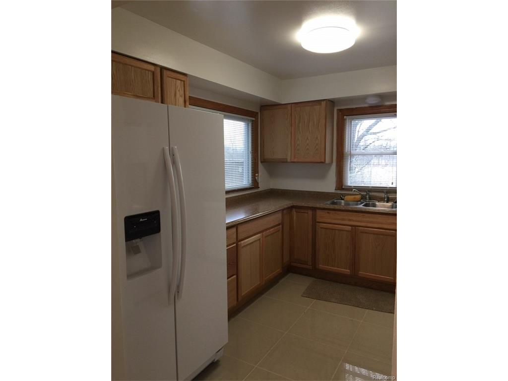 1501 Woodslea
