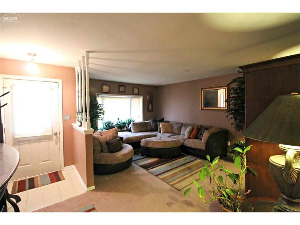 622 N Grand Traverse St