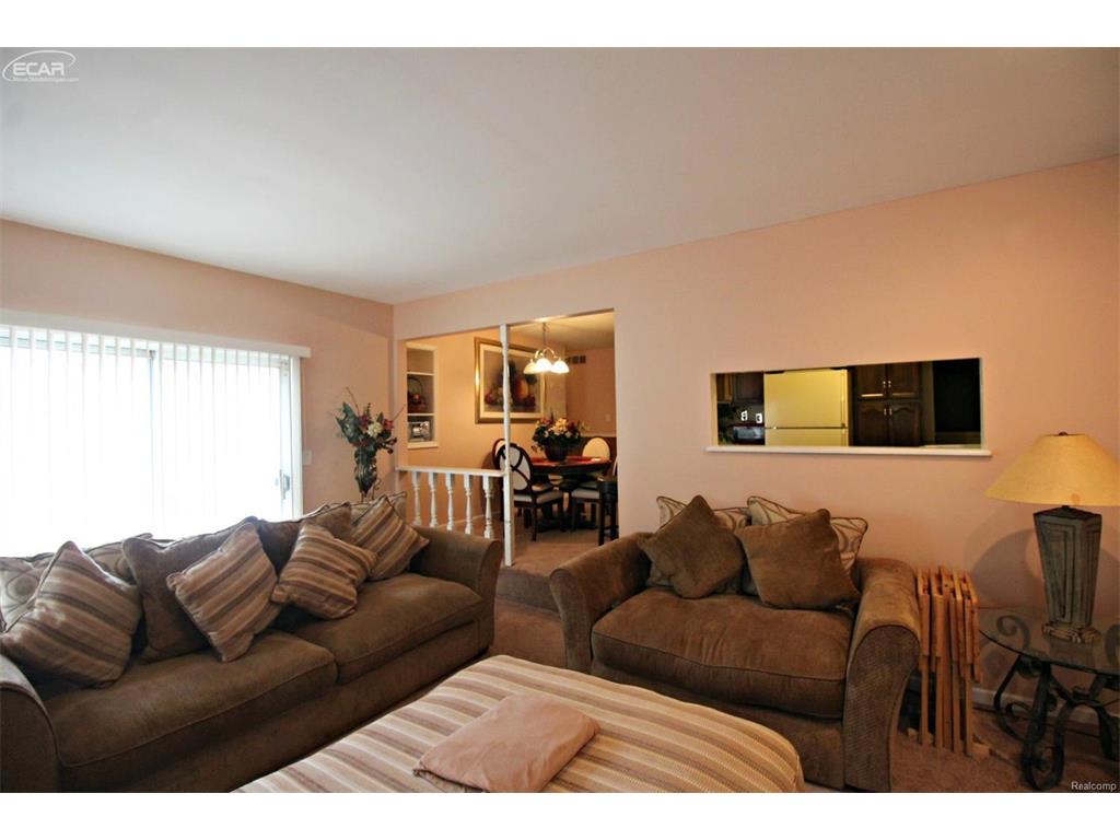 622 N Grand Traverse St