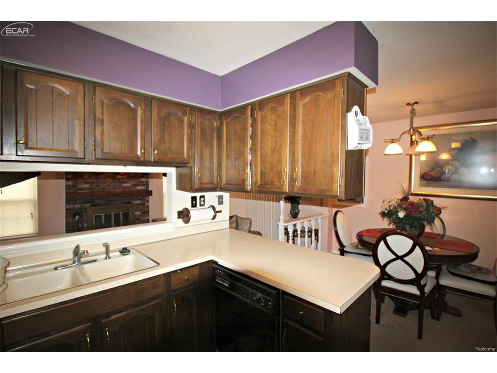 622 N Grand Traverse St