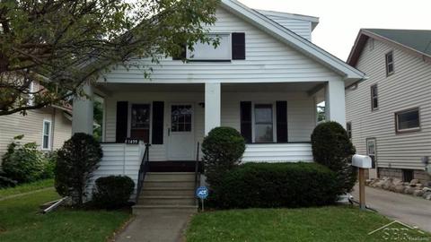 1017 N Mason