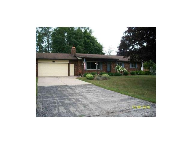 325 Ardussi Ave