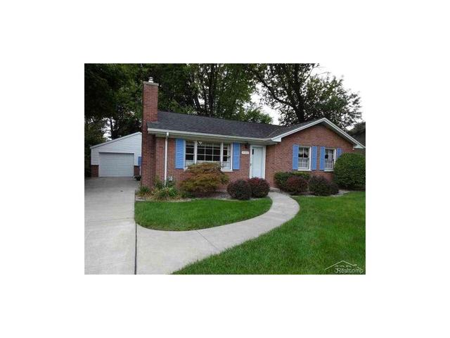 325 Ardussi Ave