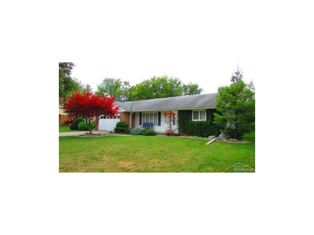 325 Ardussi Ave